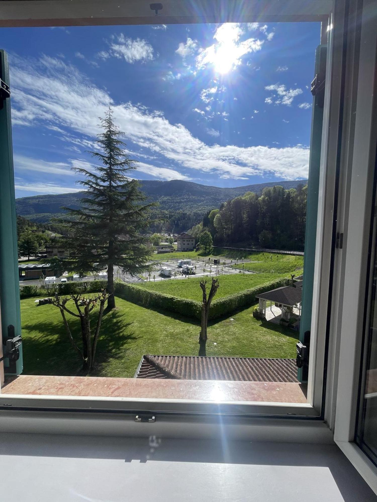Hotel Bel Sit Comano Terme Exterior photo